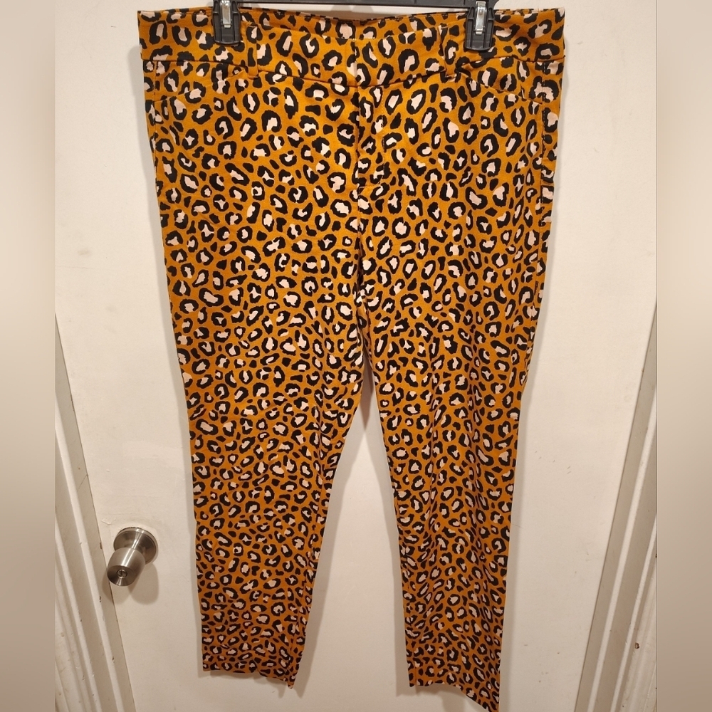 Old Navy Women's Animal Print High Rise Pixie Ankle Pants Sz 12 Casual Mobwife